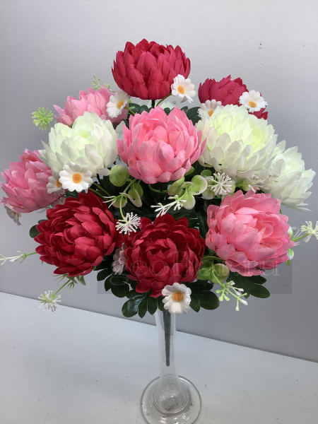 Букет хризантем разноцветных, 12 г