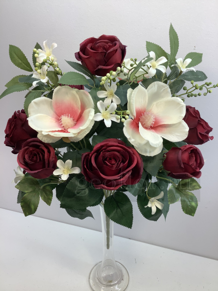 Букет роз и магнолий, композиция, 13 в